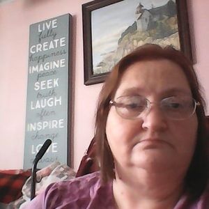 Meet your Posher, Debbie